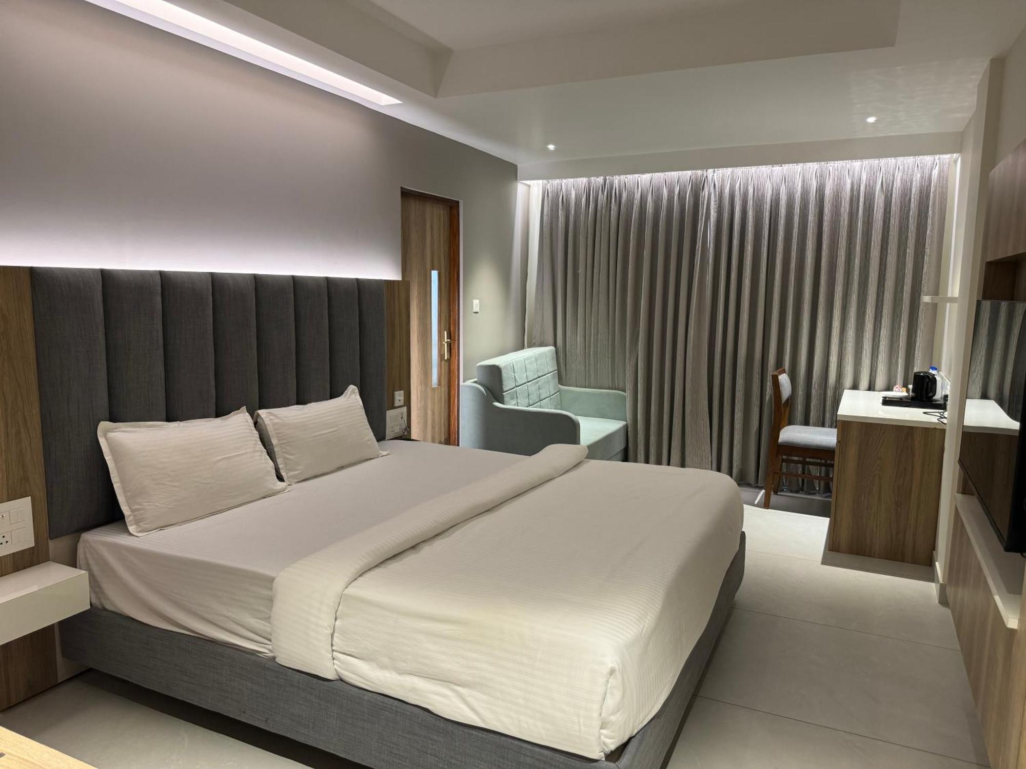 Hotel Devdeep 3*